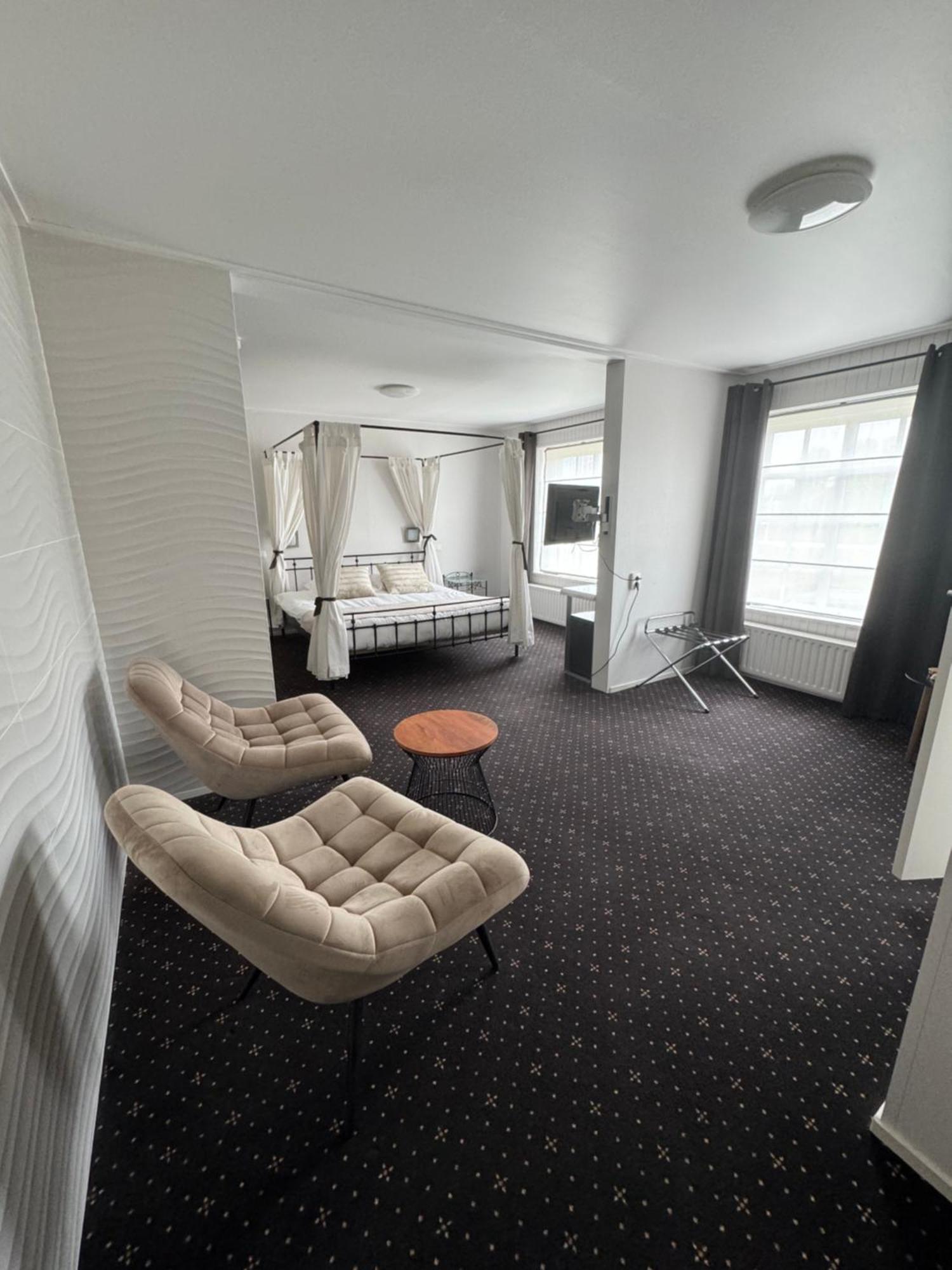 Bed and Breakfast Ouwe Schuure Слейс Екстер'єр фото